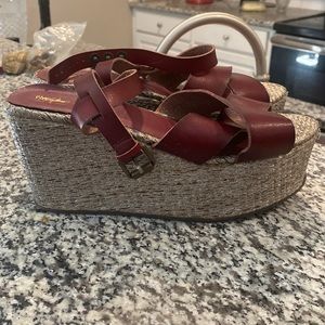 Platform sandals
